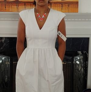 Woman's White French Connection Dress w/pockets